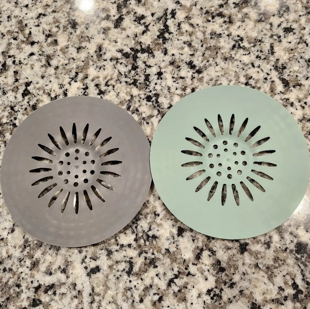 2 NWOT Hair Catchers Shower Drain Stoppers Durable Silicone Shower Drain Covers